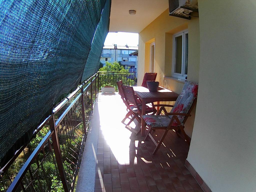 Lea Apartment Umago Esterno foto